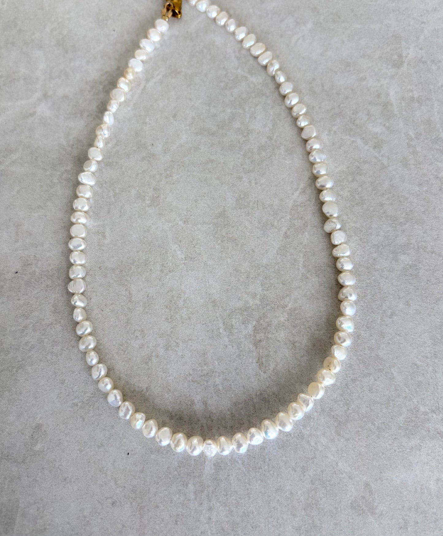 Collar perla chata 6mm