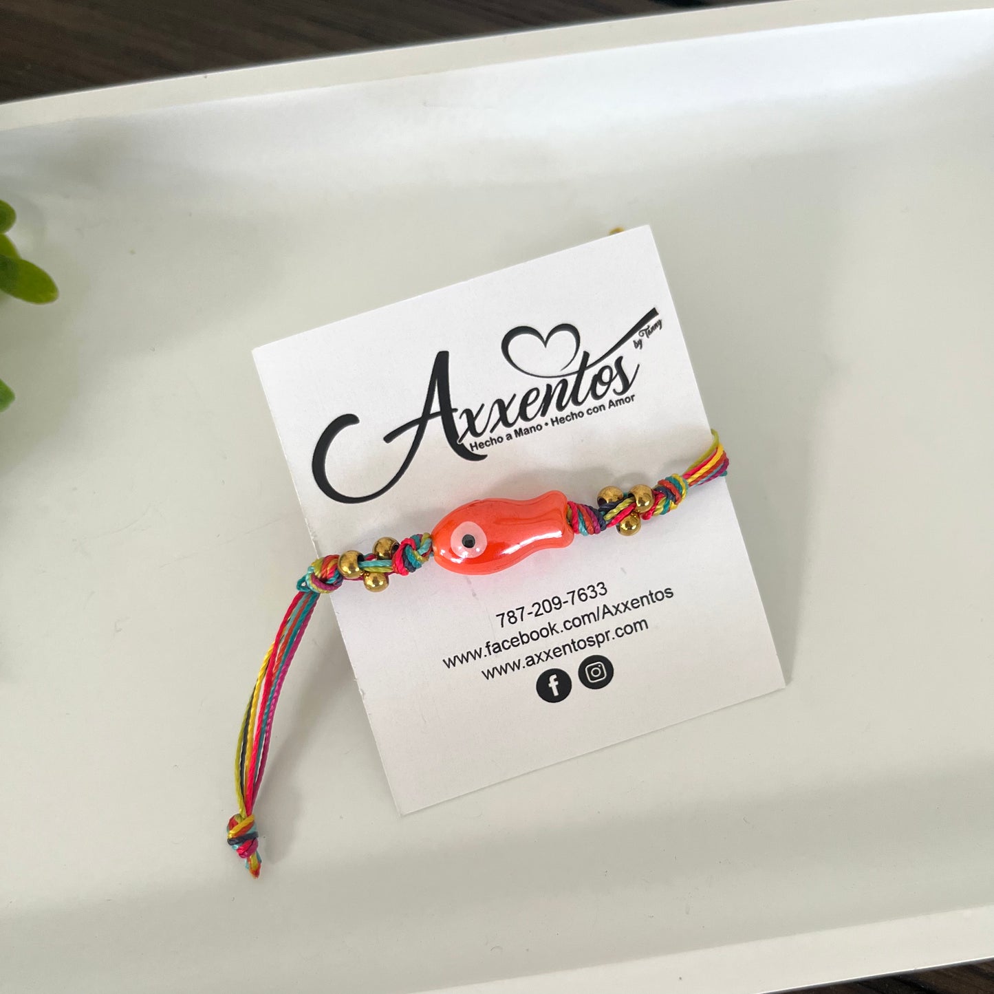 Pulsera pescaito e hilo