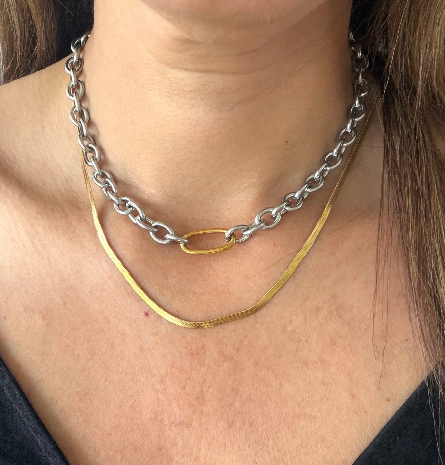 Cadena con paper clip al frente