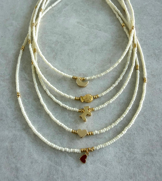 Choker en seed blanco