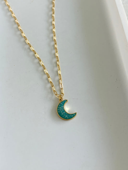 Cadena luna azul