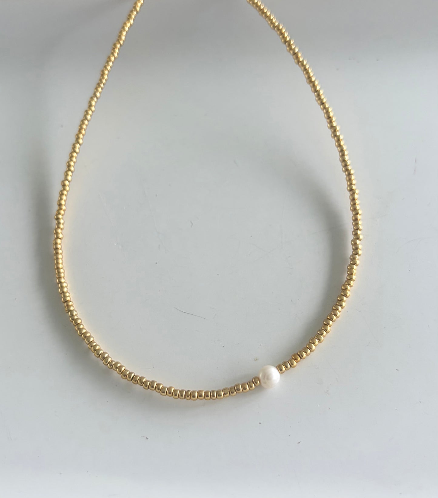 Choker seed bead dorado