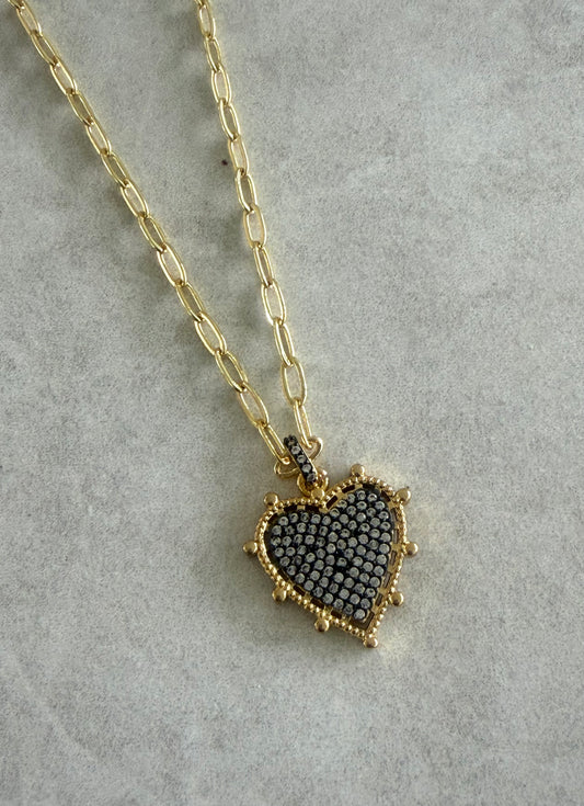 Cadena con corazón en punta y rhinestone plateados