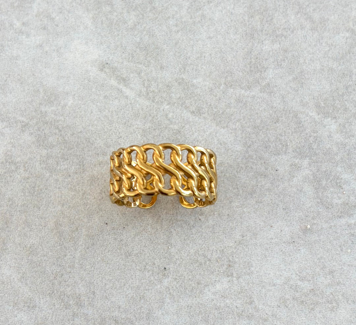 Anillo infinito en espiral