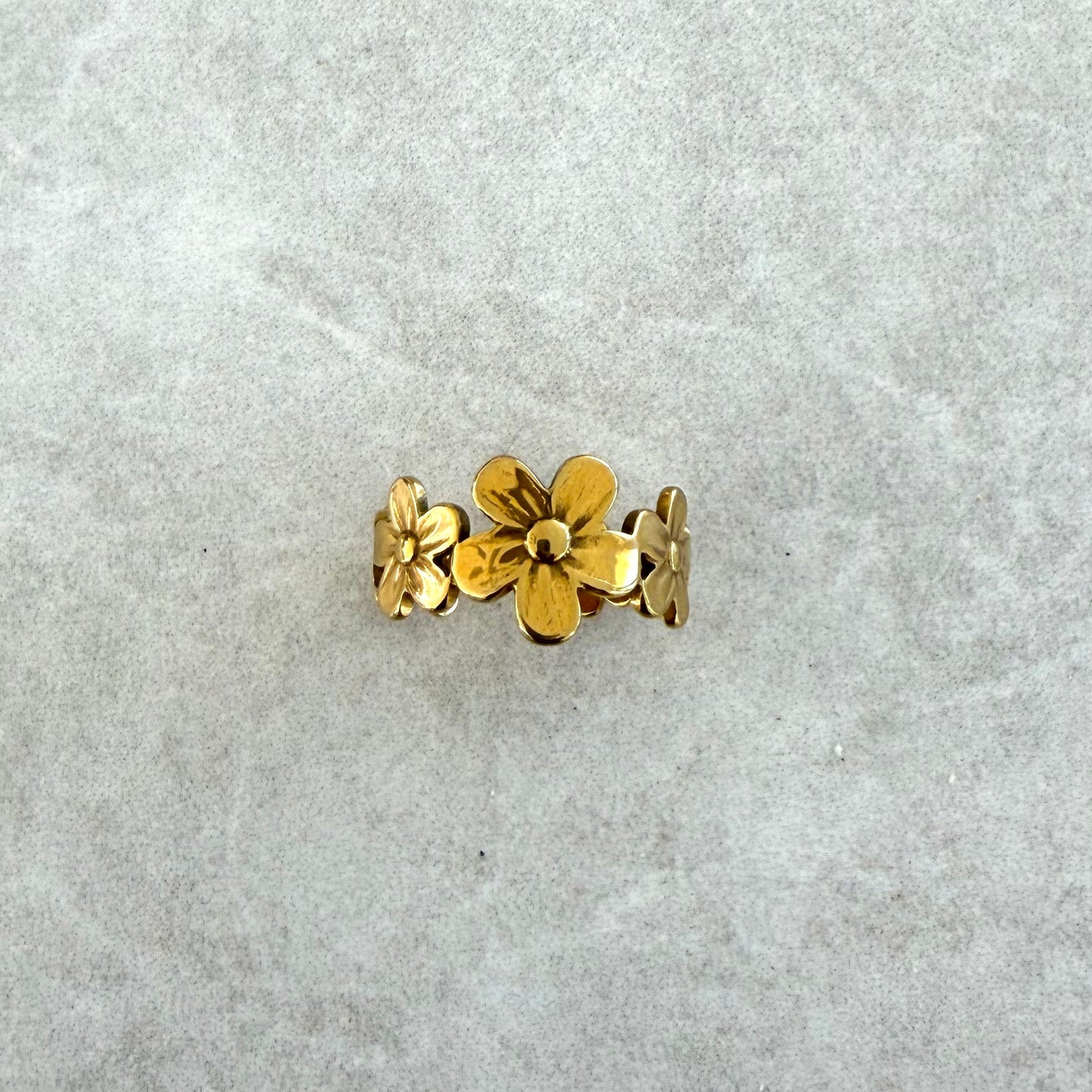 Anillo flores