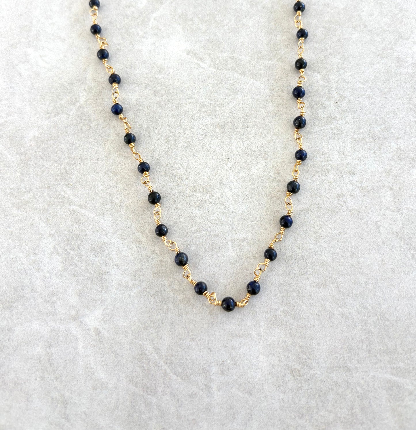 Choker alambrado lapizlazuli