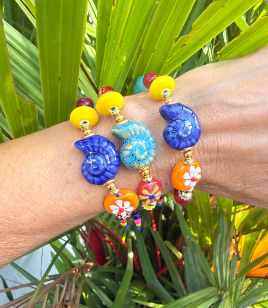 Pulsera caracola marina azul royal