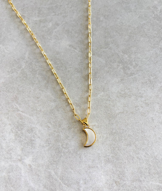 Cadena luna blanca