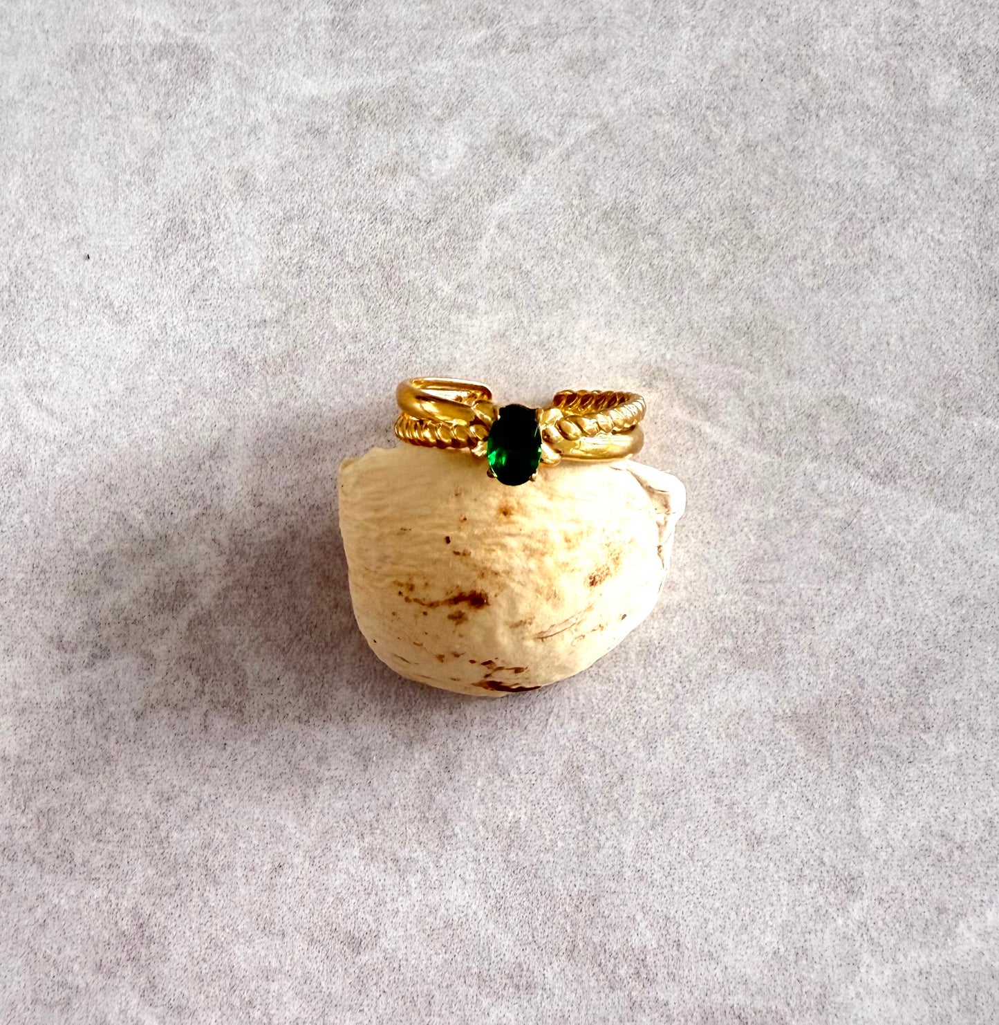 Anillo piedra verde jade