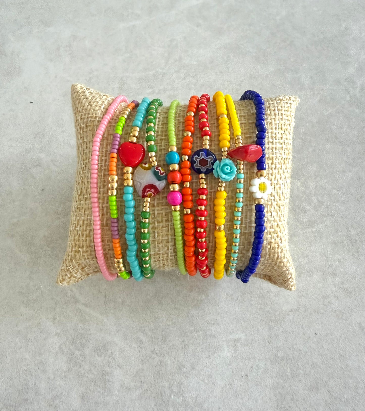 Set de pulseras elasticas multicolores