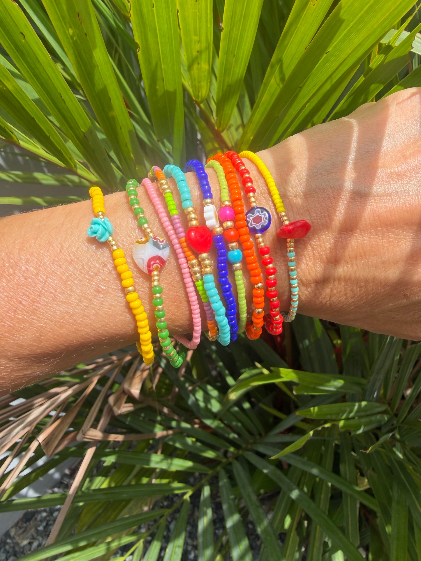 Set de pulseras elasticas multicolores