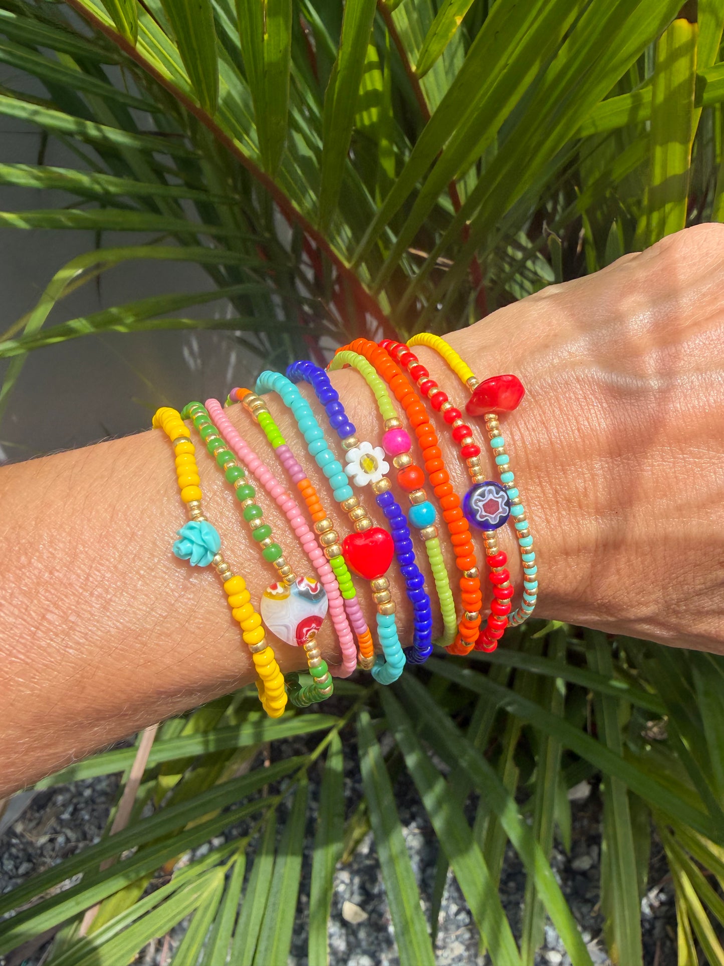 Set de pulseras elasticas multicolores