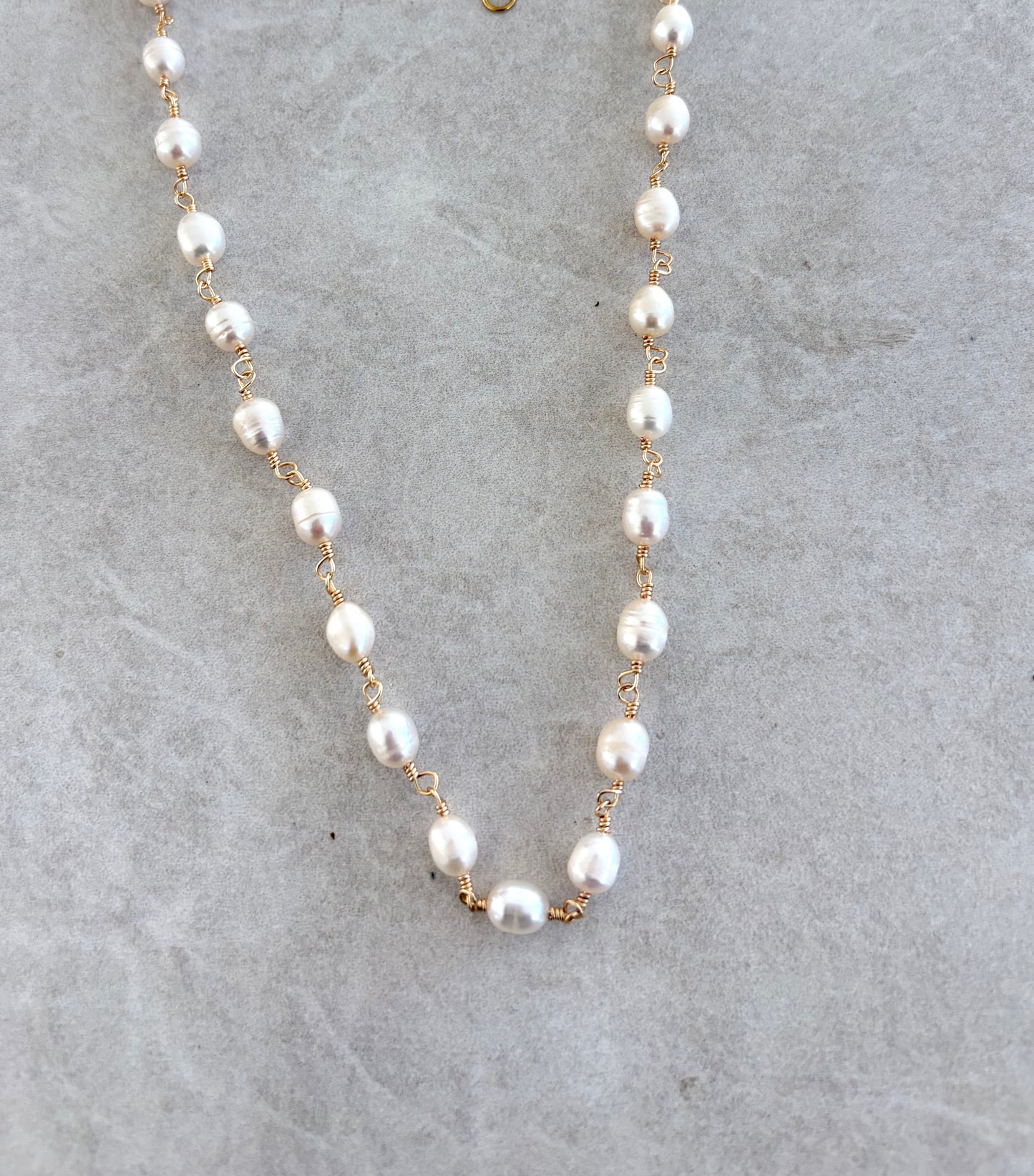 Collar alambrado en perlas rice 4-5mm