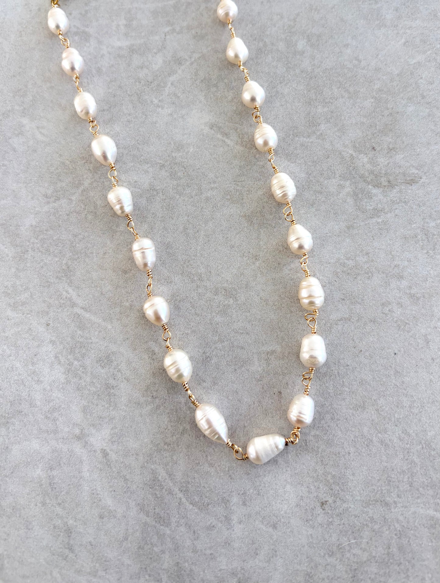 Collar alambrado en perlas rice 6-7 mm
