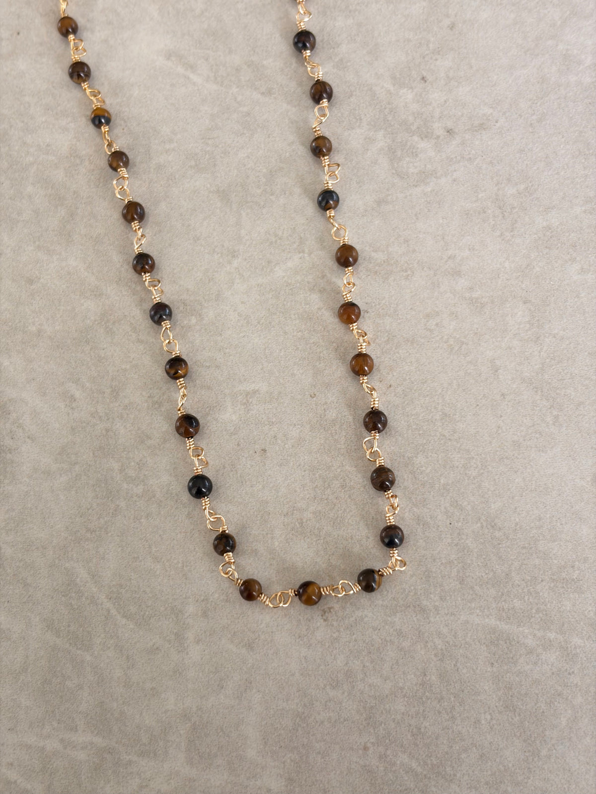Collar Ojo de Tigre alambrado