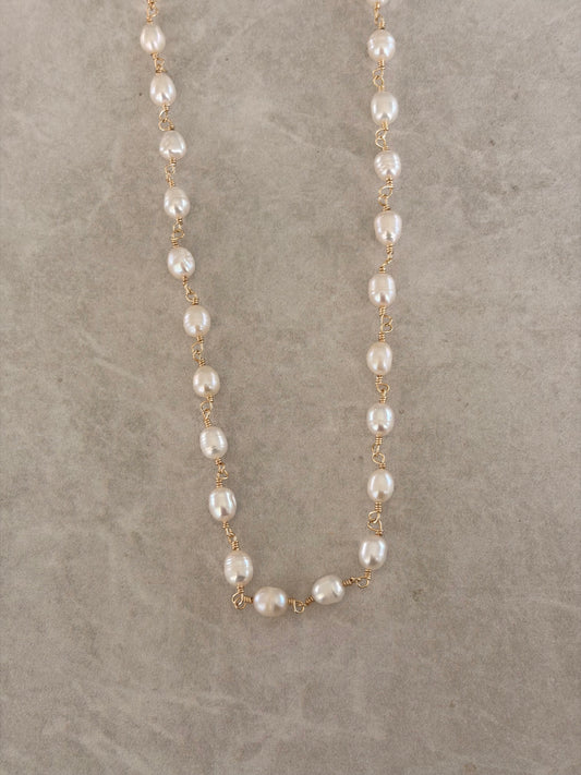 Collar alambrado en perlas rice 4-5mm