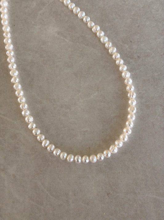 Collar perla redonda 4mm
