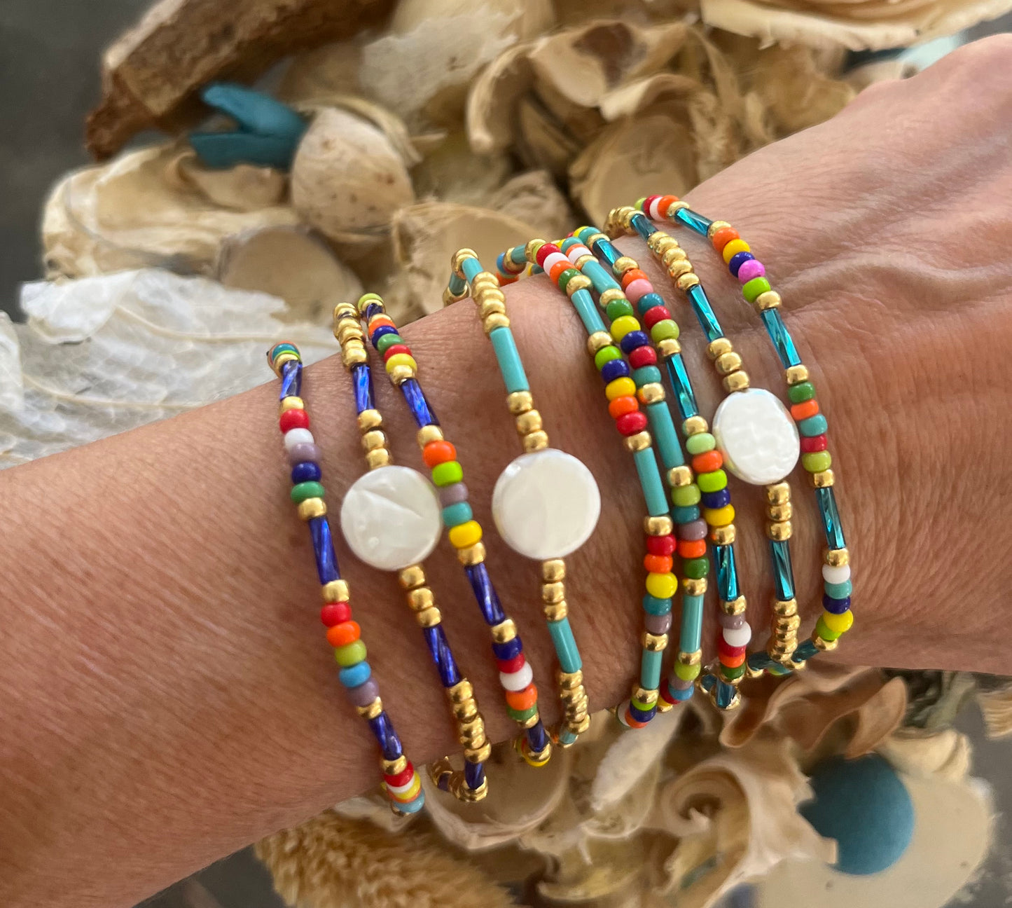 Trio de pulseras color azul cielo