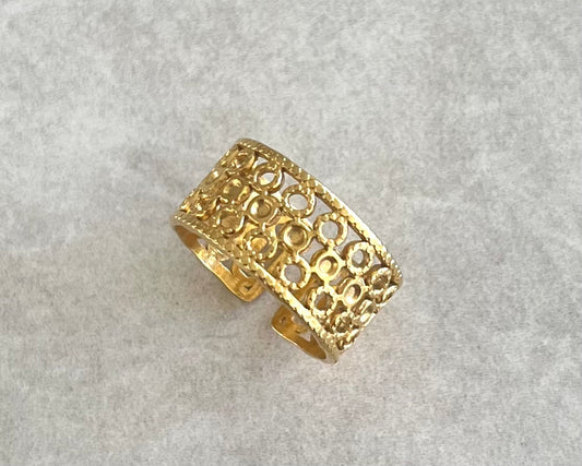 Anillo círculo en infinito