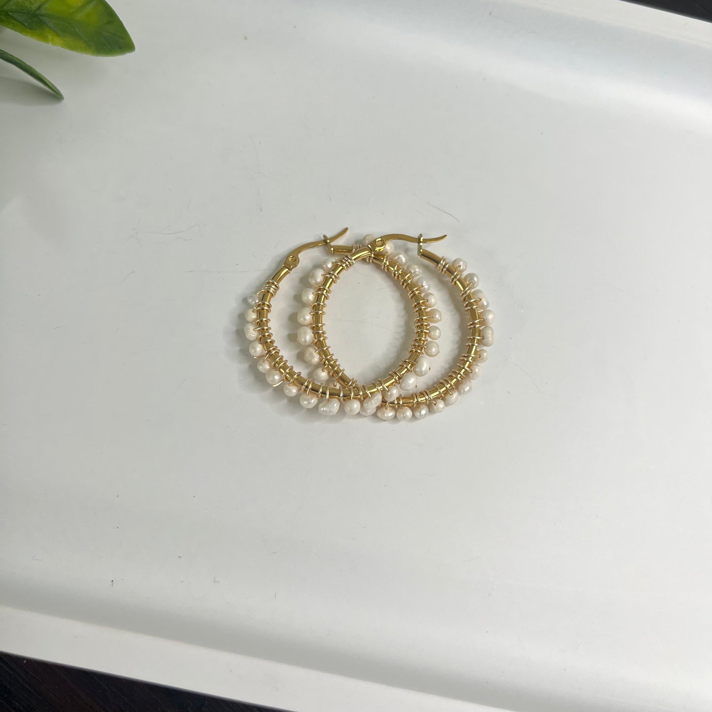 Medium hoops earrings