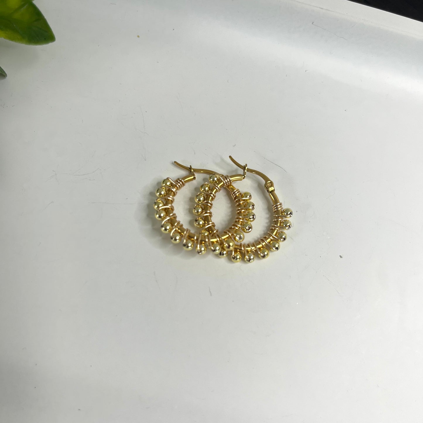 Small hoops earrings