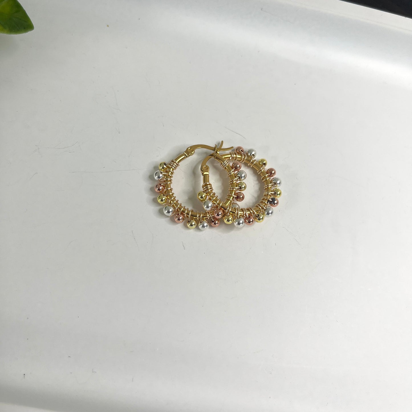 Small hoops earrings