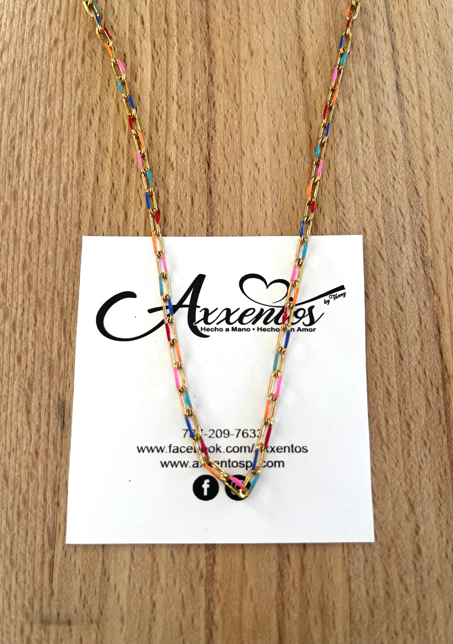 Paper clip multicolor chain