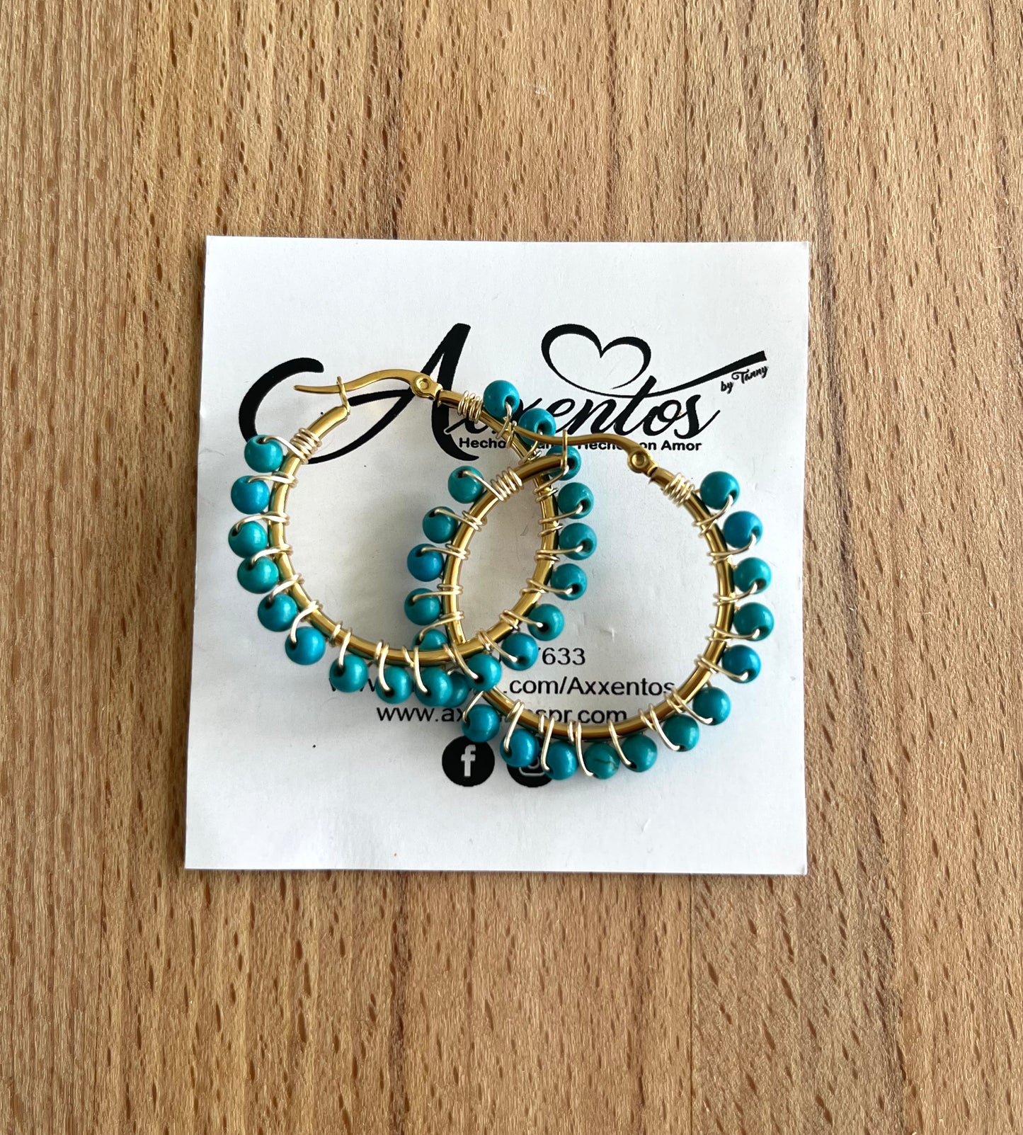 Medium hoops earrings