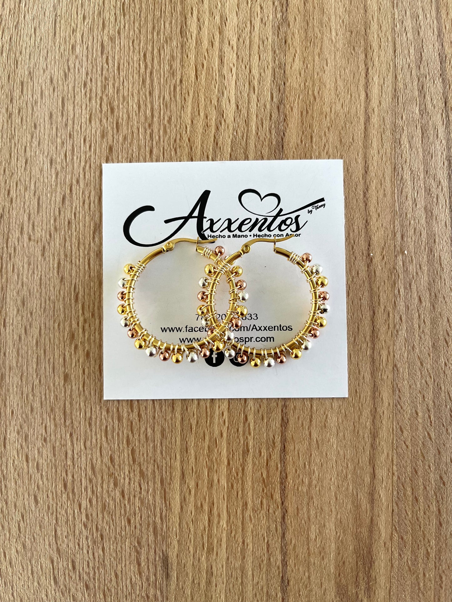 Medium hoops earrings