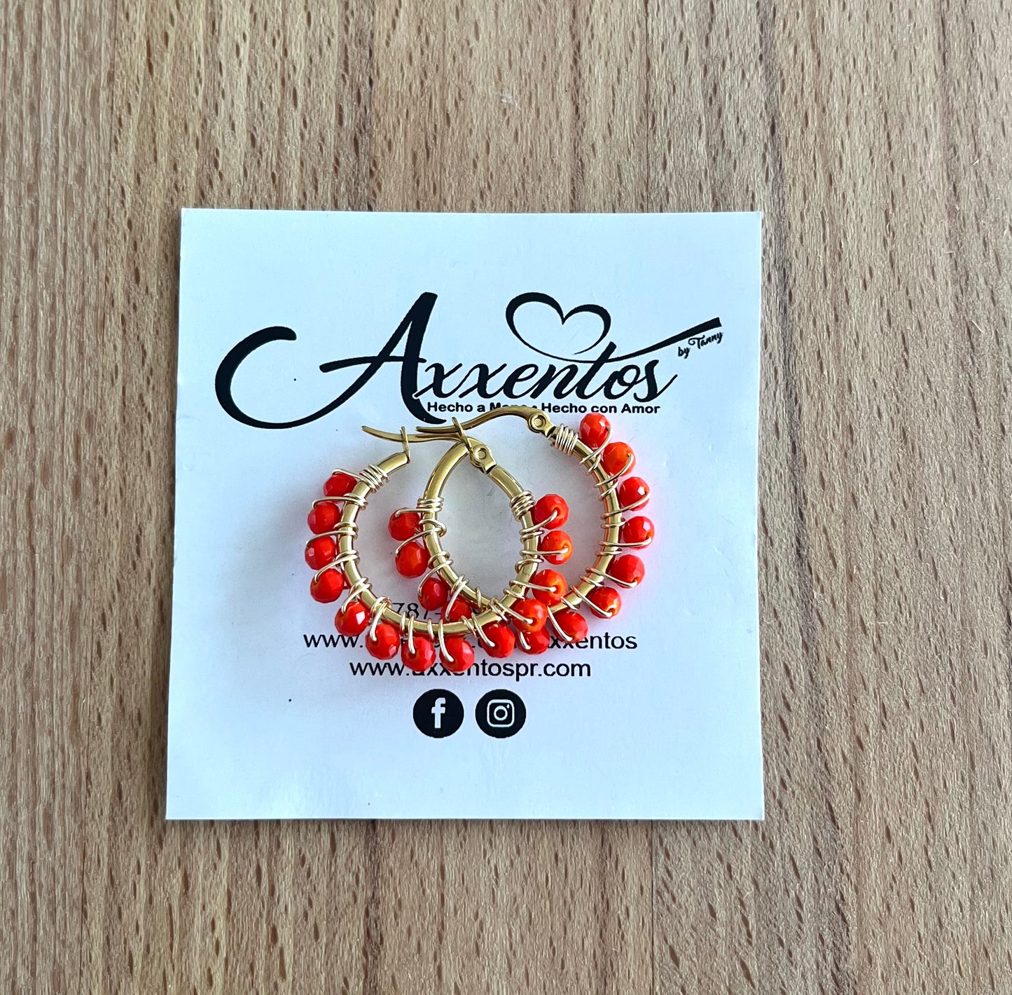 Small hoops earrings