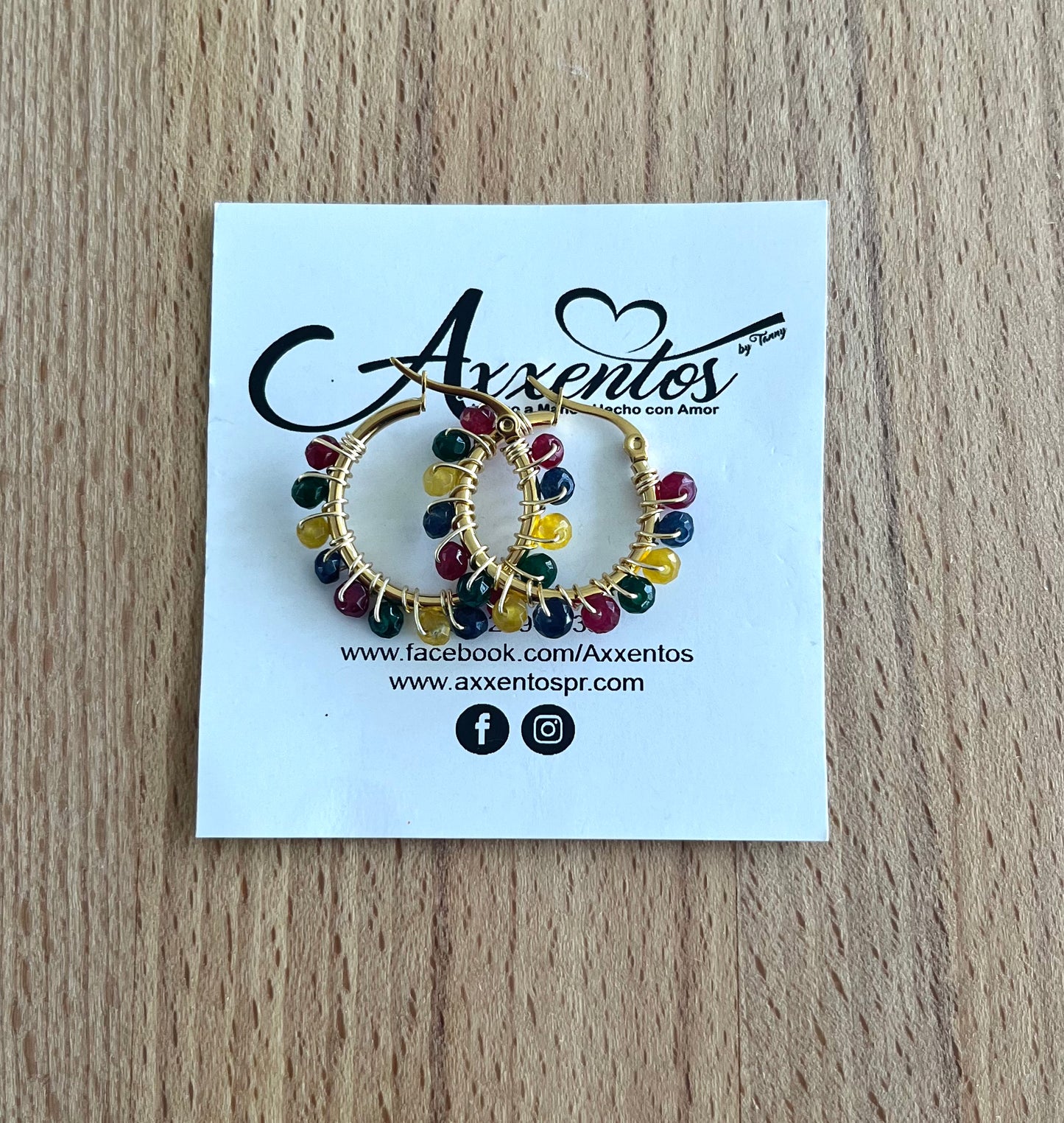 Small hoops earrings